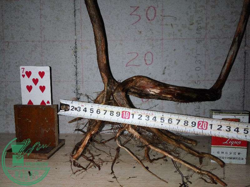 758372