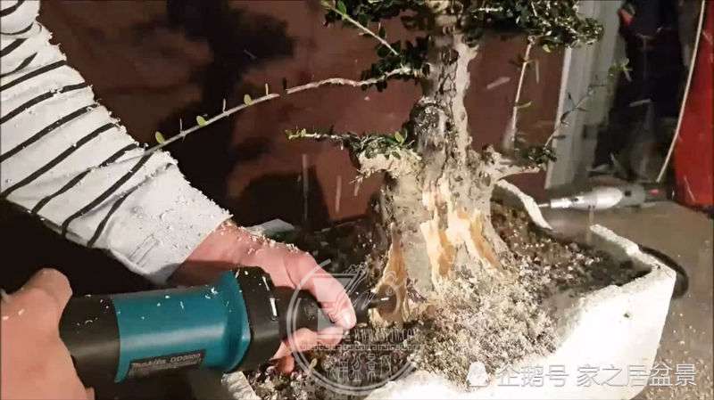 944722